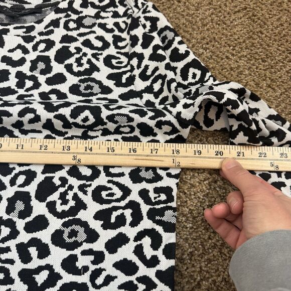 Marc New York Cheetah Animal Print 3/4 Sleeve Button Detail Sweater Womens Large - Picture 6 of 10